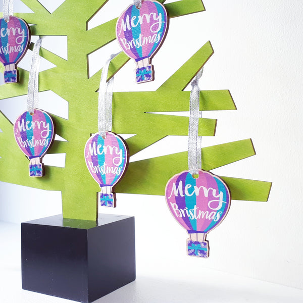 Load image into Gallery viewer, Merry Bristmas Balloon wooden Christmas decoration